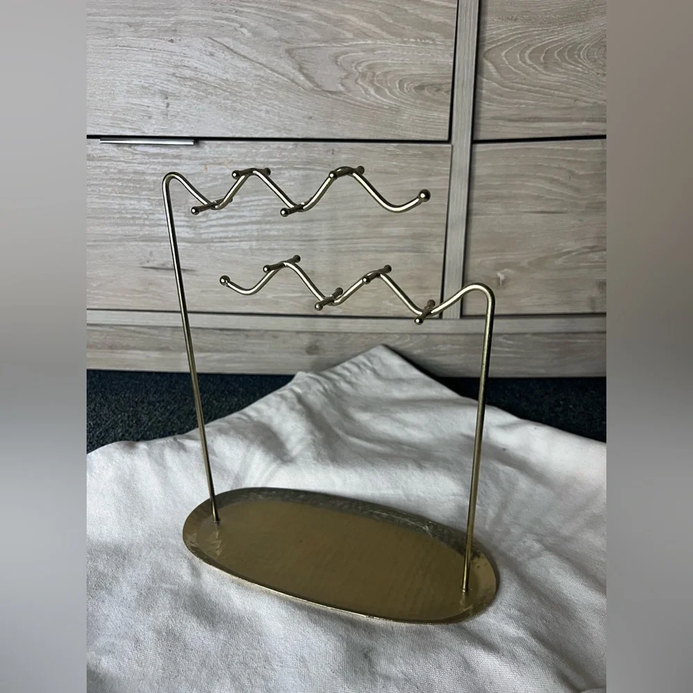 URBAN OUTFITTERS Gold-Hammered Metal Alula Jewelry Stand Catch-All Dish Zig-Zag